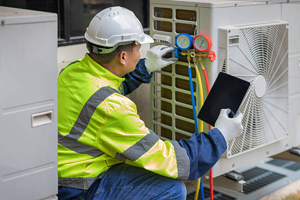 Professional Hvac technician working in Spring Arbor, MI